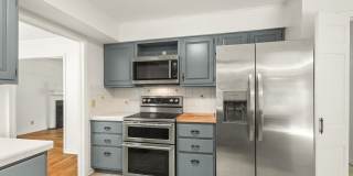 4 Bedroom Home with Bonus Space, 2 Car Garage & Large Yard Gallery 15