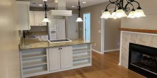 480 Spring Lake Dr. Gallery 6