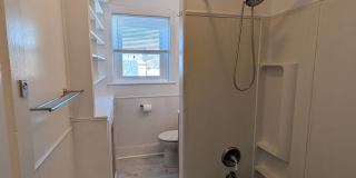 1105 Queen Street Gallery 10