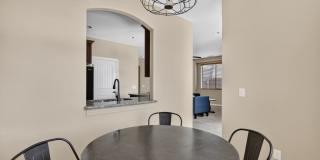 Gorgeous townhome near NAU Gallery 13