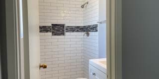 Updated 3-bed, 2-bath single-family home in a convenient Scottsdale location! Updated 3-bed, 2-bath single-family home in a convenient Scottsdale location! Gallery 7