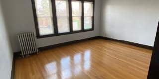 4415 W Ainslie St Gallery 1