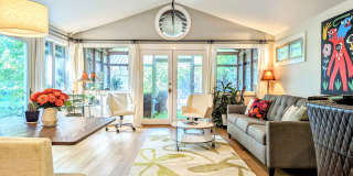 Remodeled Home Next To Zilker Park - 3 BR / 2 BA Remodeled Home Next To Zilker Park - 3 BR / 2 BA Gallery 3