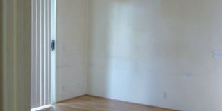 Palm Villas Townhouse (Ewa) Ground floor unit 1, bedroom, 1 bath with 1 parking Avail 6/9 Gallery 1