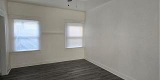 551 W 10th Street Gallery 4