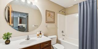 Crocker Park Living Gallery 21