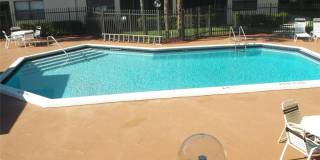 2955 Riverside Drive Gallery 26