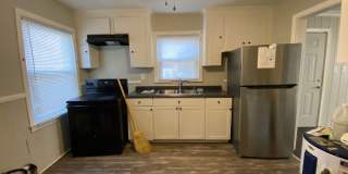 Room in 3 Bedroom Home at Remount Rd Gallery 18