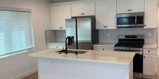 2008-2010 Vineyard Ave Gallery 9