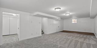 3323 JACKSON Ave Gallery 17