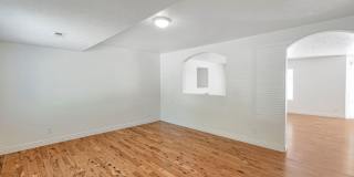 Beautiful 2 Story Home w attached 2 car garage Gallery 14
