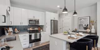 900 Willow Gallery 2