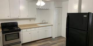 1511 Ripley Street , a large 3 bedroom with fence yard Gallery 10