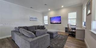 2620 S University Dr Gallery 16