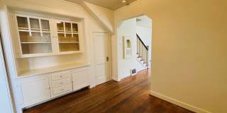 2 Bedroom 1 Bath Duplex Gallery 6