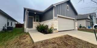 Beautiful 3 Bedroom Hill Country Home! Gallery 1