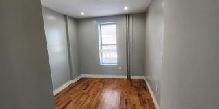 4240 Broadway Gallery 3