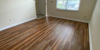 Updated 2 bedroom in fantastic location near Duke Med Center, on busline & convenient to many local amenities! Gallery 3