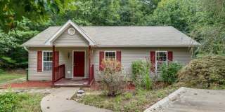 East Asheville 3-Bedroom Home in Haw Creek Heights Gallery 1