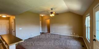 1168 N Blackstone Gallery 3