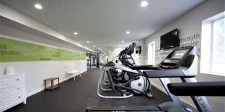 Colonial Square Gallery 13