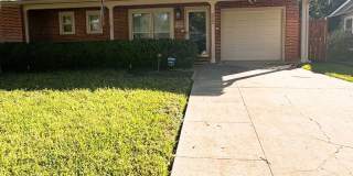 3 Bedroom, 2 Living Areas in Single Family Home close to Alamo Heights San Antonio Gallery 1