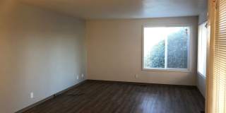 Cozy Condo on the Westside! Gallery 4