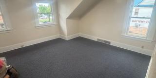 Remodeled West Side 3 Bedroom House Gallery 9