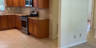 Beautiful Remodeled Home In Floral Park Neighborhood Gallery 11