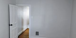 715 North 49th Street Gallery 12