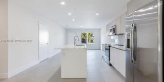 2505 NE 193rd St Gallery 2