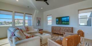Individual / Corporate Rental / Fully Furnished Gallery 23