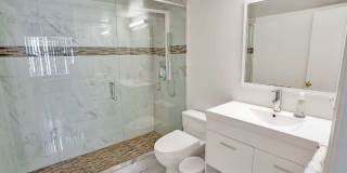 2421 Northeast 10th Street Gallery 28