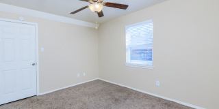 South Oaks Gallery 12