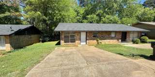 Updated 2-bed/1-bath Duplex! Updated 2-bed/1-bath Duplex! Gallery 1