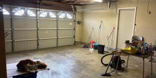 3 Bedrooms with big backyard Gallery 40