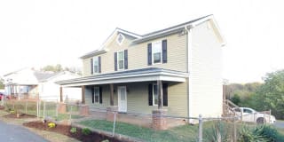 183 Clark Street Gallery 1