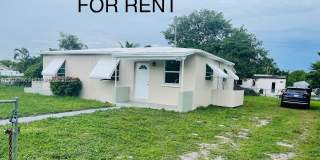 12330 NW 17th Ct Gallery 2