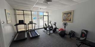 2000 Presidential Way Gallery 54