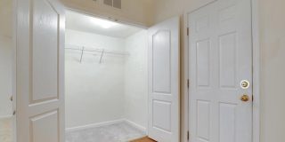 25859 KIRKWOOD Square Gallery 32