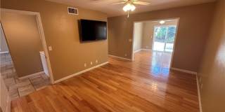 1299 Dogwood Gallery 16