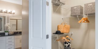 Creekstone Village Apartments Gallery 15