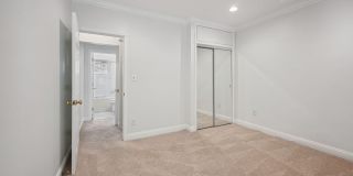 Charming 2 Bedroom in Foggy Bottom Gallery 12