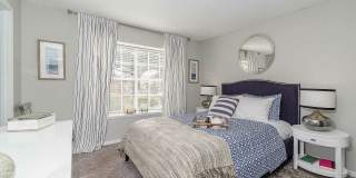 Advenir at the Oaks Gallery 9