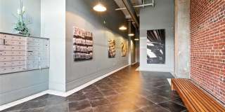 1627 Locust Street Gallery 8