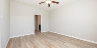 208 Harvey Street Gallery 31