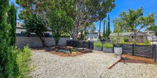 94 South Vinedo Avenue Gallery 9