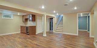 115 N Hager Avenue Gallery 21