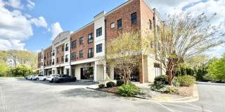 Furnished 1 Bedroom W/ Office in Winstead Commons! Convenient to Lawndale Dr, Battleground Ave, and More! Gallery 1