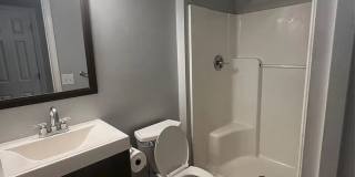 Room in 6 Bedroom Home at Flint Glenn Ln Gallery 1